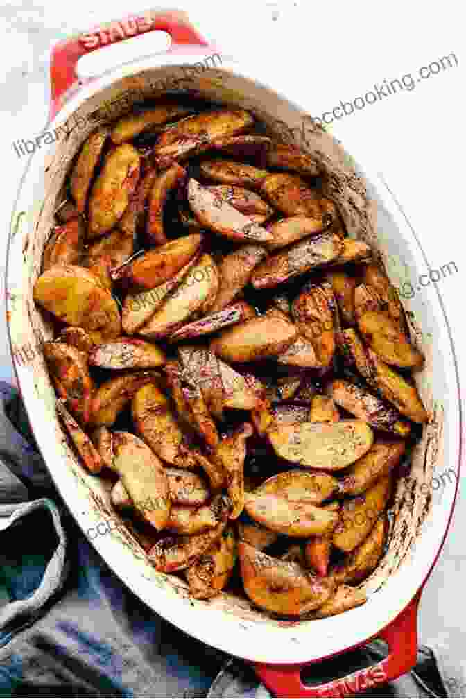 A Golden Brown Crisp With Apples And Cinnamon Fruit Pies Cobblers Crisps: Southern Collection Of Favorite Fruit Desserts (Southern Cooking Recipes)